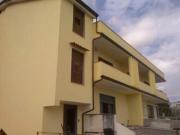 in affitto Privato capannone statale 106 mq 2000