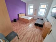 In der Nähe der U3 und S Bahn + Helle 1 Zimmer Wohnung