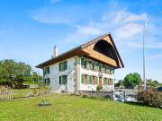 In einem Waadtländer Bauernhaus: Atypische Maisonette...