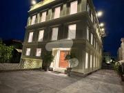 In Gulberg 3 Office Sized 15000 Square Feet For rent