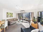IN HEART OF SYDNEY CBD SHORT TERM RENT & AIRBNB /OWNER...