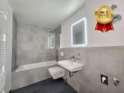 In Renovierung I Bad mit Wanne I moderne Einbauküche