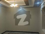 In Satellite Town 6th Road Of Rawalpindi, A 15 Marla...