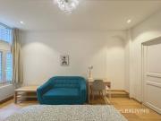 In the heart of Paris, quiet and bright private studio...