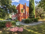 In una posizione incantevole, con vista mozzafiato sul...