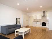 Including bills 2 double bedroom flat near tube