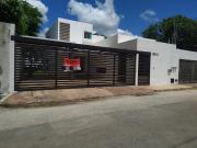 | Incre?ble casa semiamueblada, en renta. |