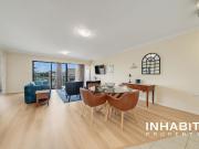 Incredible city and river side short stay Apartment with...