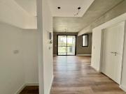 Increible ambiente y medio a estrenar con terraza en...