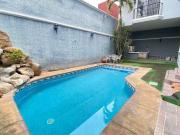 INCREÍBLE CASA CON ALBERCA Y ESPACIOS MUY AMPLIOS