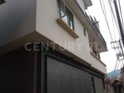 Increible casa de 3 niveles que combina, practicidad y... Increible casa de 3 niveles que combina, practicidad y...