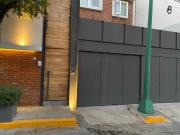 Increíble casa en calle cerrada en Lomas de Axiomiatla!