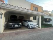 Increíble casa en renta en Jardines de la Concepción II...