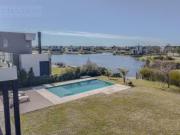 Increible casa en Venta en Barrio Muelles Puertos