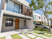 INCREIBLE CASA EN VENTA EN EL CAMPESTRE