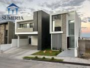 INCREÍBLE CASA EN VENTA EN PASEO DE LAS LOMAS, RECÁMARA...