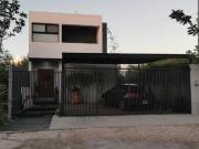 | Increíble casa totalmente equipada, en venta. |