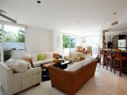 INCREÍBLE DEPARTAMENTO DE TRES NIVELES CON DOS RECÁMARAS...