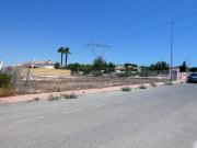 Increíble parcela de esquina en venta 860m² La Marina