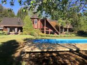 Increíble propiedad 3 casas a 4 km del centro de Pucon...