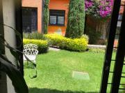 INCREIBLE UBICACION EN ESTA CONFORTABLE CASA EN UN SOLO PISO