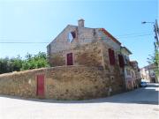 Incrível Stone Vila recentemente renovado com um quintal...