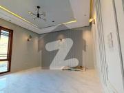 Independent brand new owner builed 300 yard dream house...