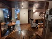 Inigualable casa con excelente patio y áreas verdes