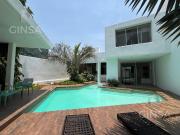 INMEJORABLE RESIDENCIA EN VENTA MUY BIEN UBICADA EN EL...