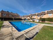 INMOBILIARIA LA MANCHA VENDE ADOSADO EN ZONA CAMPUS/...