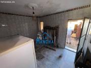 INMOBILIARIA LA MANCHA VENDE CASA EN EL CENTRO DE LA...