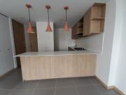 Inmueble con amplios espacios e iluminación en Guayabal