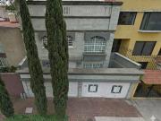 VIVE FRENTE AL PARQUE: CASA EN VENTA EN ABETOS 56,...