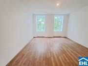 Innenhofruhelage: 2 Zimmer Altbauwohnung in U Bahn Nähe