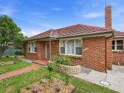 Inner City Charm with Entertainer's Appeal