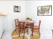 Inner City Comfort in Leafy Kangaroo Point