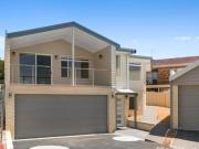 Inner City Contemporary Trophy Home