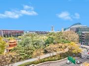 Inner city lifestyle appeal with relaxed ambience