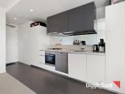 INNER CITY LIVING AT IT'S BEST!