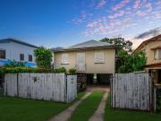 Inner City Queenslander Zoned Mixed Use Commercial Precinct