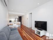 Inner Footscray Apartment, City Views & The Option Of...