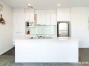 Inner south light and bright apartment