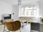 Innere Stadt 1BR w/ Elevator nr Stadtpark, Vienna...