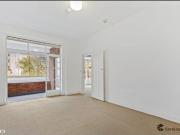 INNOVATIVE NEW YORK STYLE BOUTIQUE 2 BEDROOM APARTMENT...