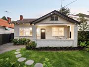 Inspired Style in an Idyllic Location