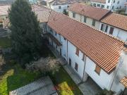 Intera Corte in vendita a Parabiago