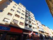 Interesante piso junto a Plaza San Francisco. Incluye...