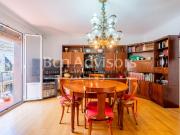 Interesante y luminoso piso en un edificio catalogado en...