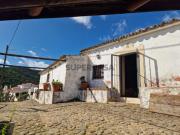 INTERESSANTE CASA DE CAMPO COM 2 QUARTOS E UM ANEXO DE...