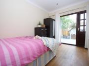 Interesting single bedroom near the East Acton tube Has... Interesting single bedroom near the East Acton tube Has...